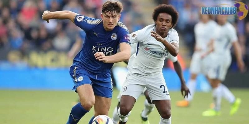 Maguire bắt đầu tạo dựng tên tuổi khi đầu quân cho Leicester